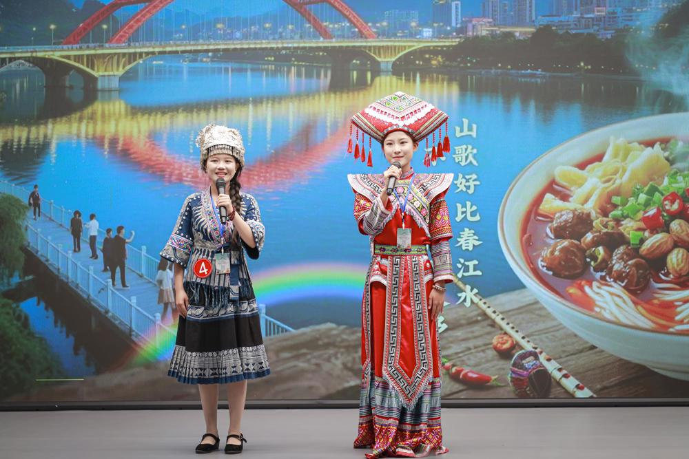 特等奖获得者、大学生选手 苏琳、陈柳鑫