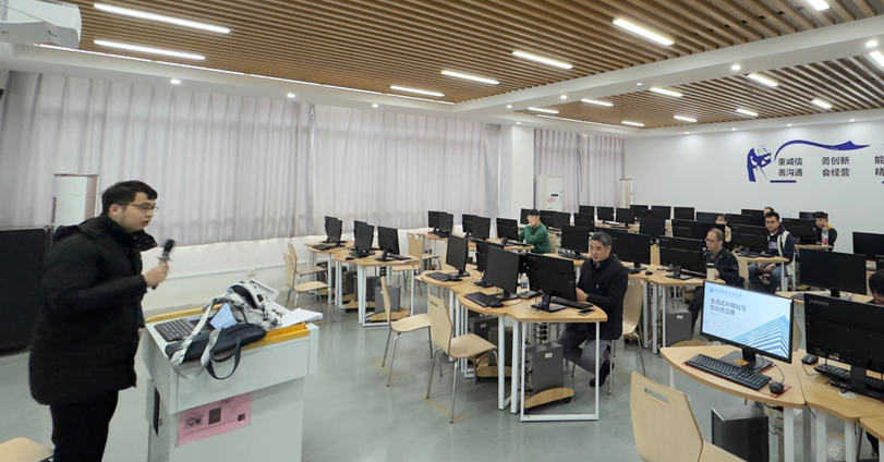 贸易与旅游管理学院开展教师能力提升内部培训