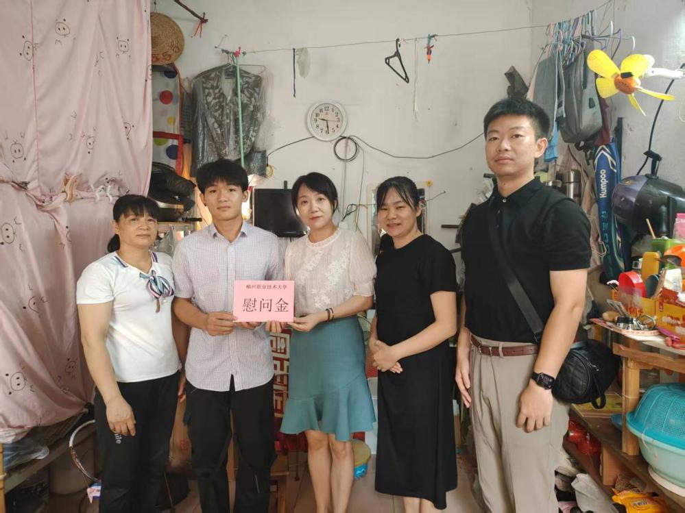 0d40d2266be64538ba4e21803d9fede9