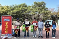 beat365为11月“健康柳职”之星级宿舍颁发流动红旗和奖品