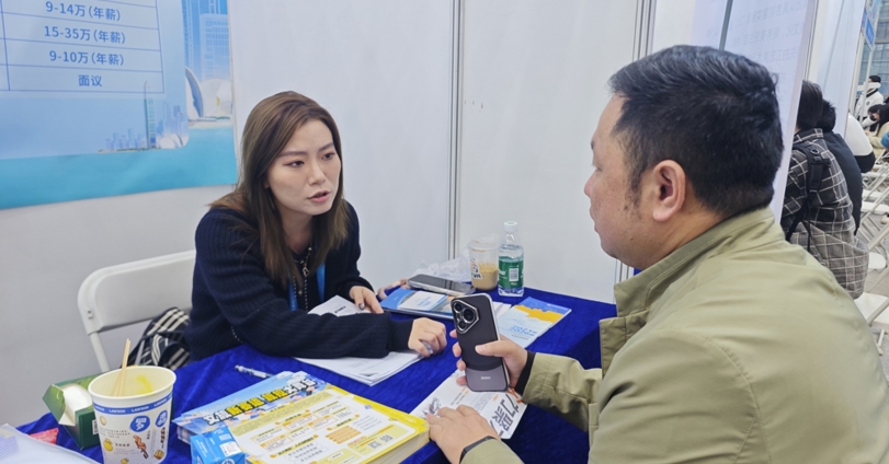 【访企拓岗促就业】精准对接企业需求 全力开拓优质岗位——beat365成功参加“百万英才汇南粤”大型招聘活动